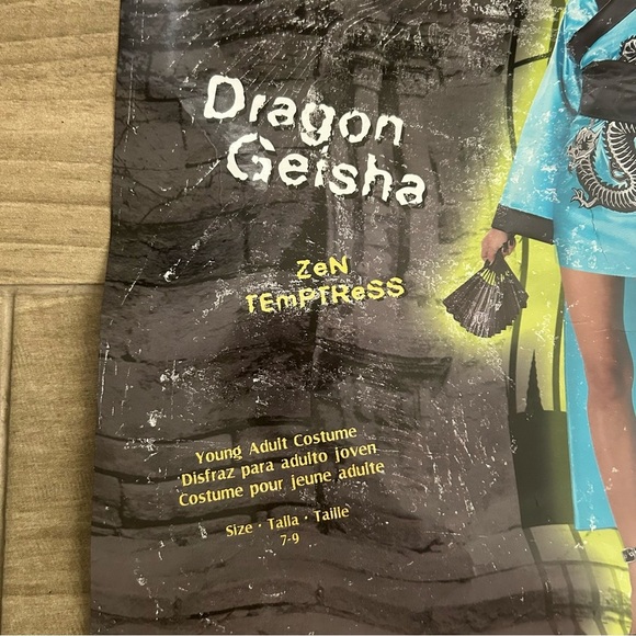 Dragon Geisha Costume - Picture 6 of 7